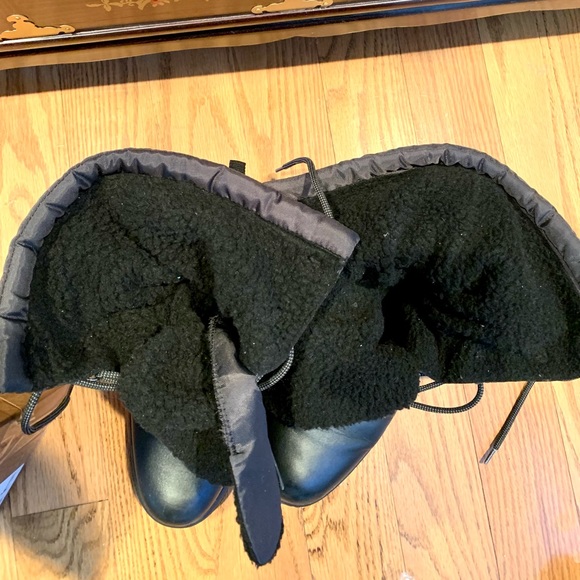 Coach Excellent Condition Black Leather/Nylon Boots - Picture 6 of 10